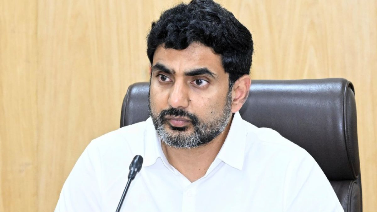 'హెరిటేజ్' పాలలా డీఎస్సీ ఉద్యోగాల అమ్మకం.. - వైసీపీ ఫైర్