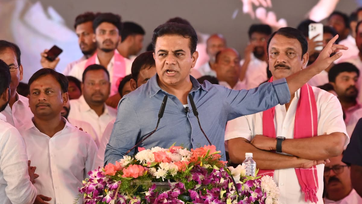 స్థానిక యువతకు 95% ఉద్యోగ రిజర్వేషన్లు కేసీఆర్ ఘనతే..