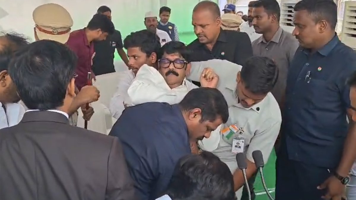 తిరుపతిలో పంద్రాగస్టు వేడుకల్లో అపశ్రుతి