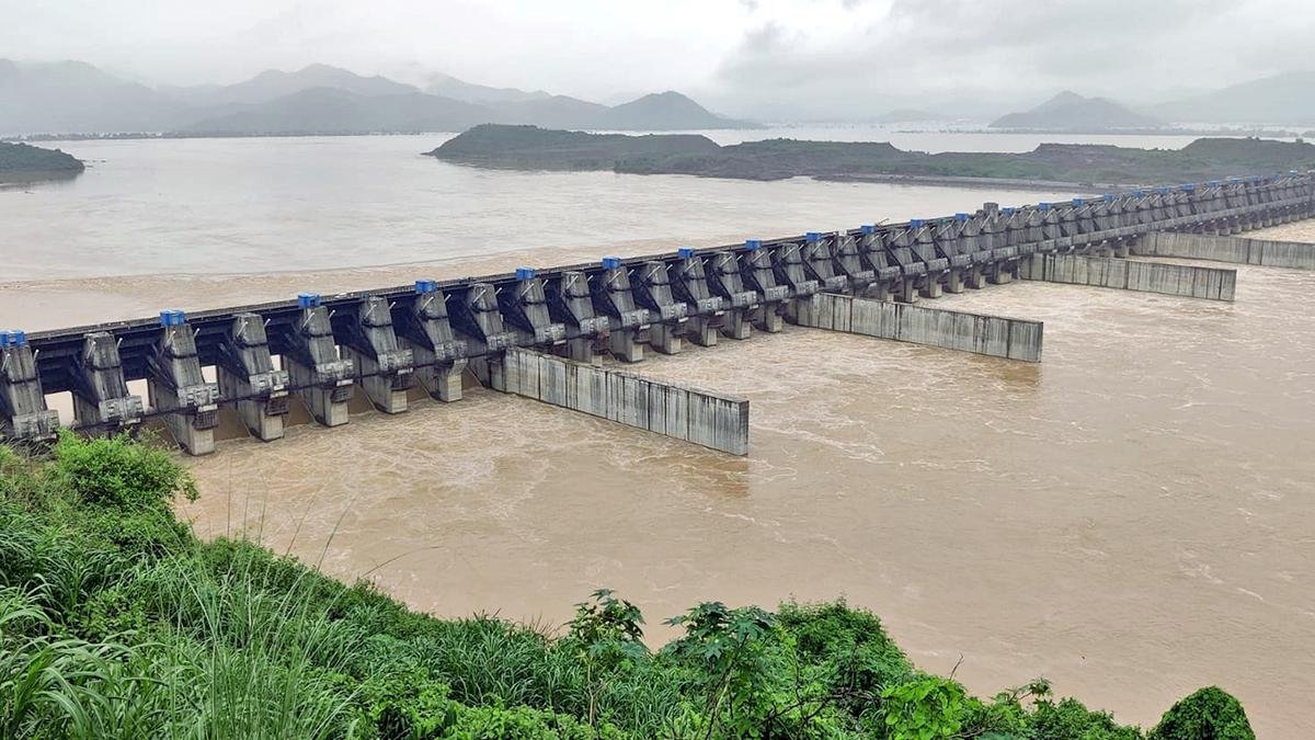 పోలవరం ఎత్తు 41.15 మీటర్లే.. కేంద్రం క్లారిటీ