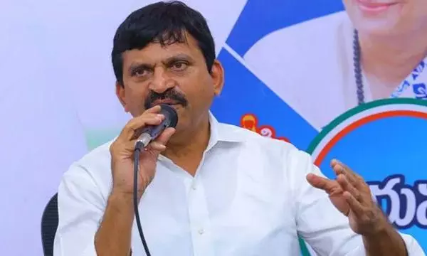 ధరణి చట్టం బీఆర్ఎస్ నేతల కోసమేనా?.. మంత్రి పొంగులేటి సంచలన ఆరోపణలు