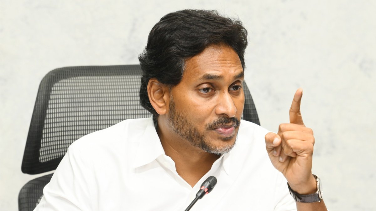దొంగ సర్టిఫికెట్లు.. ఫ్యామిలీ ప్యాకేజీలా డీఎస్సీ ఉద్యోగాలు