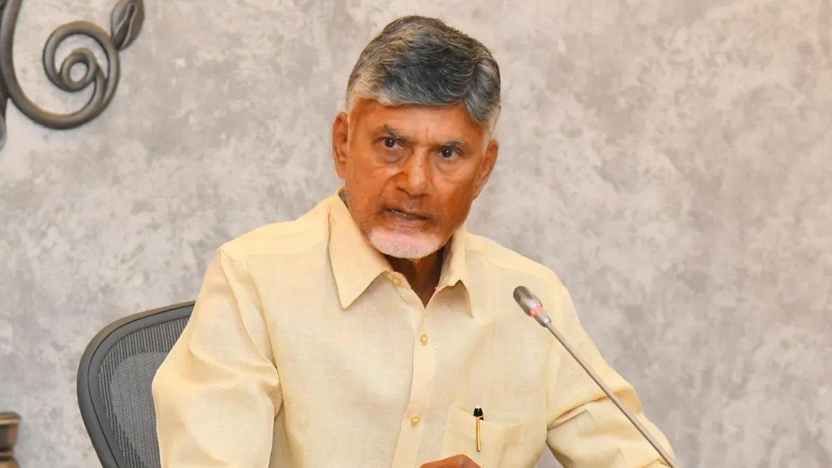 విదేశీ పర్యటనపై అంత గోప్యం ఎందుకు..?