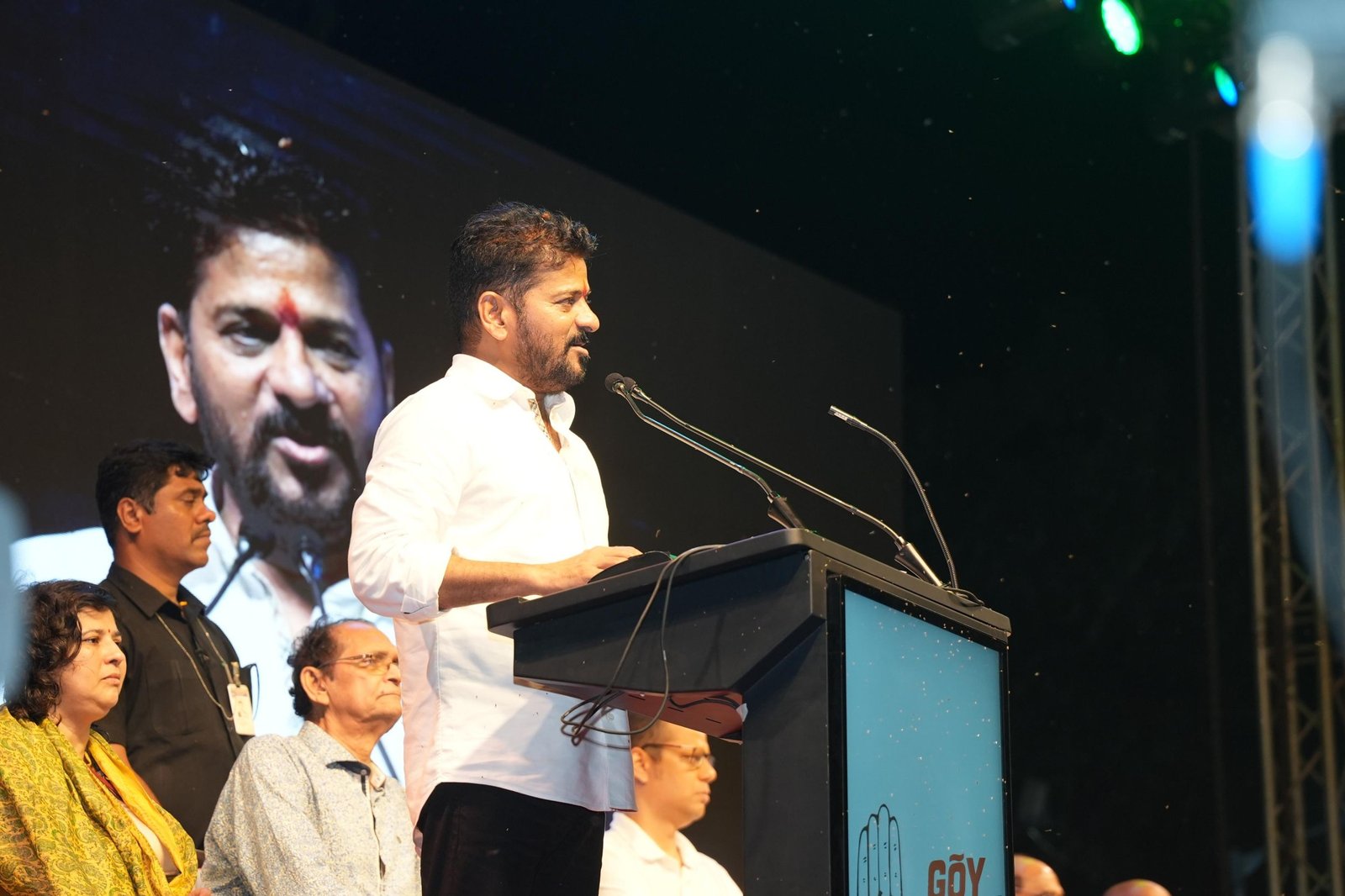 గోవాలో బీజేపీ పాలనపై రేవంత్ రెడ్డి నిప్పులు..