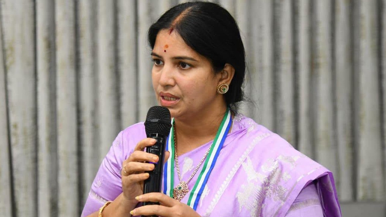 టీడీపీ-జనసేన ఆశలకు గండి కొట్టిన జగన్